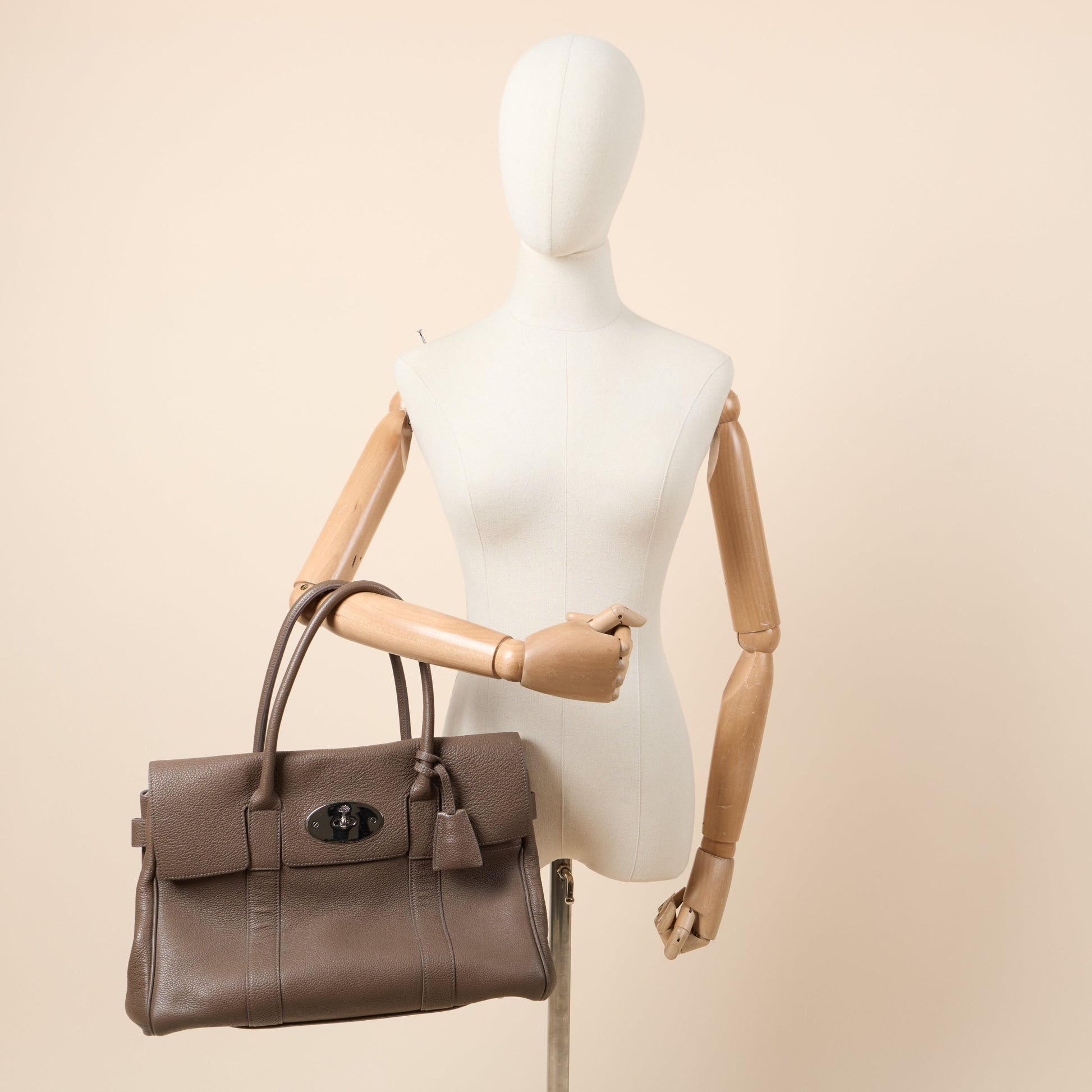 Mulberry Tote Bayswater Heritage in Putty, Leather — Side View