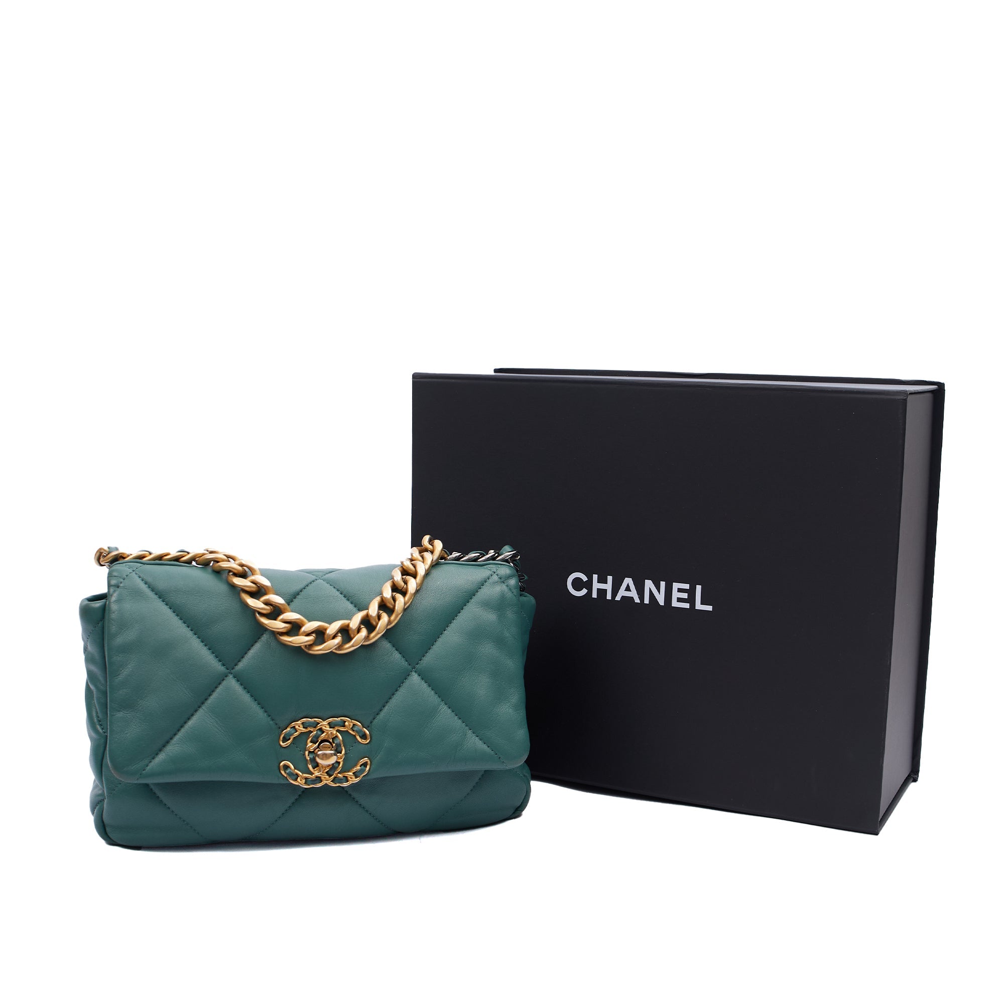 Chanel Cross Body Chanel 19 in Green, Calfskin Leather — Alternate View 9