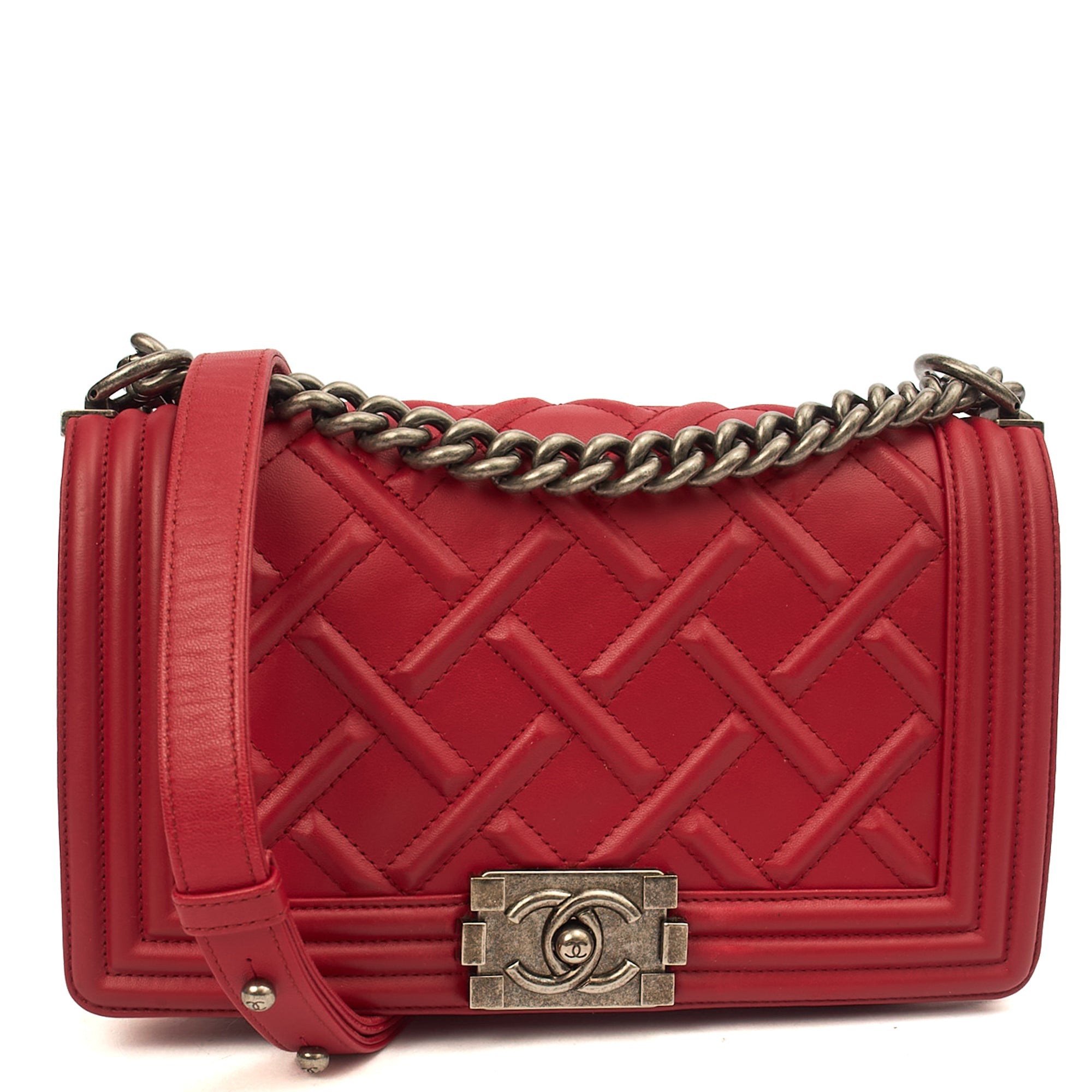 Chanel Shoulder Bag Boy - Medium in Red, Calfskin Leather — Alternate View 21