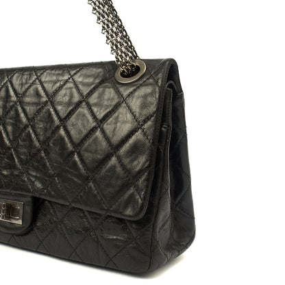 Chanel Shoulder Bag 2.55 Reissue - Maxi in Black, Crinkled Calfskin Leather — Alternate View 7