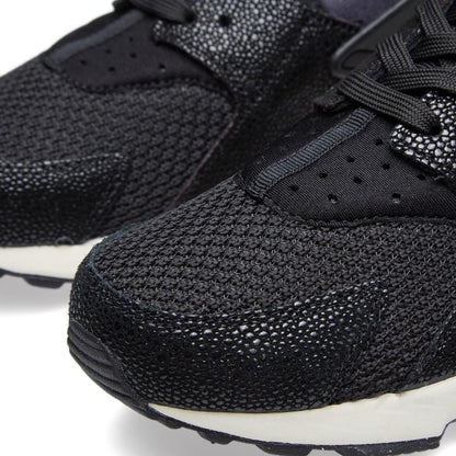 Nike Air Huarache PA 'Stingray' — UK 3 | EU 35.5 | US 3.5 — Lifestyle View