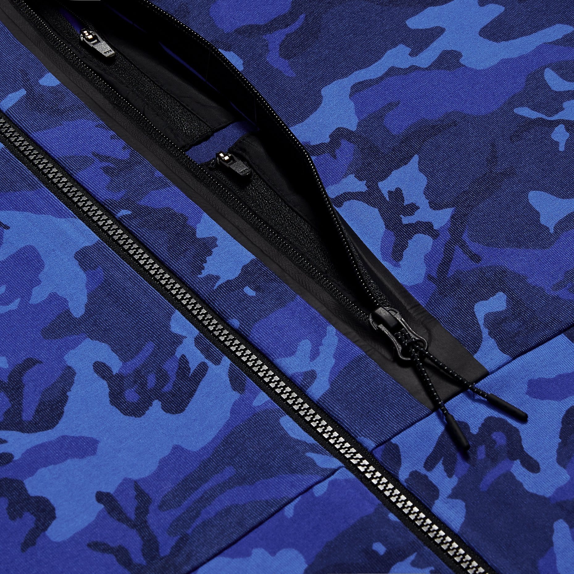 NIKE TECH FLEECE MEN'S HOODIE - BLUE CAMO — XXS — Lifestyle View