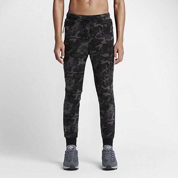 NIKE TECH FLEECE CAMO MEN'S TROUSERS - Medium Ash Black — XXS — Detail View