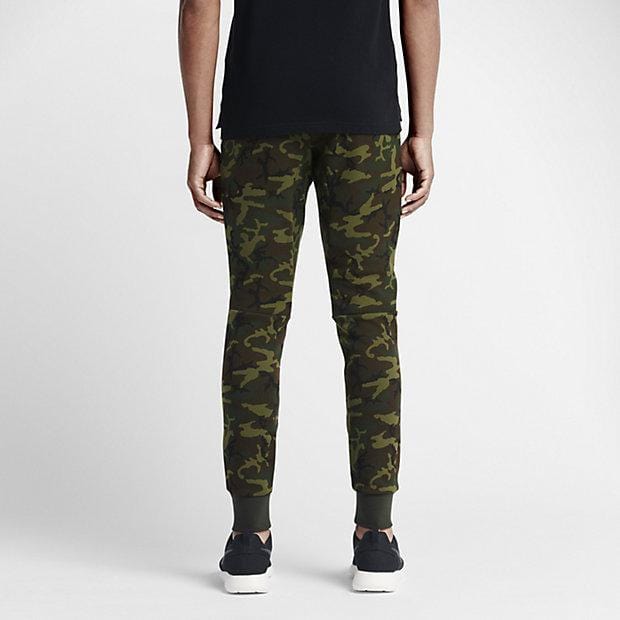 NIKE TECH FLEECE CAMO MEN'S TROUSERS - Sequoia Black — XXS — Top View