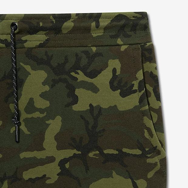 NIKE TECH FLEECE CAMO MEN'S TROUSERS - Sequoia Black — XXS — Alternate View 7