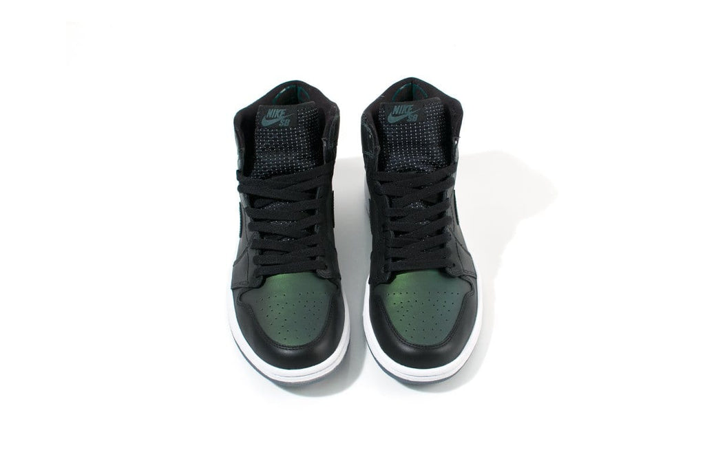 Nike SB Air Jordan 1 QS 'Iridescent Green-Black' — UK 3 | EU 35.5 | US 3.5 — Back View