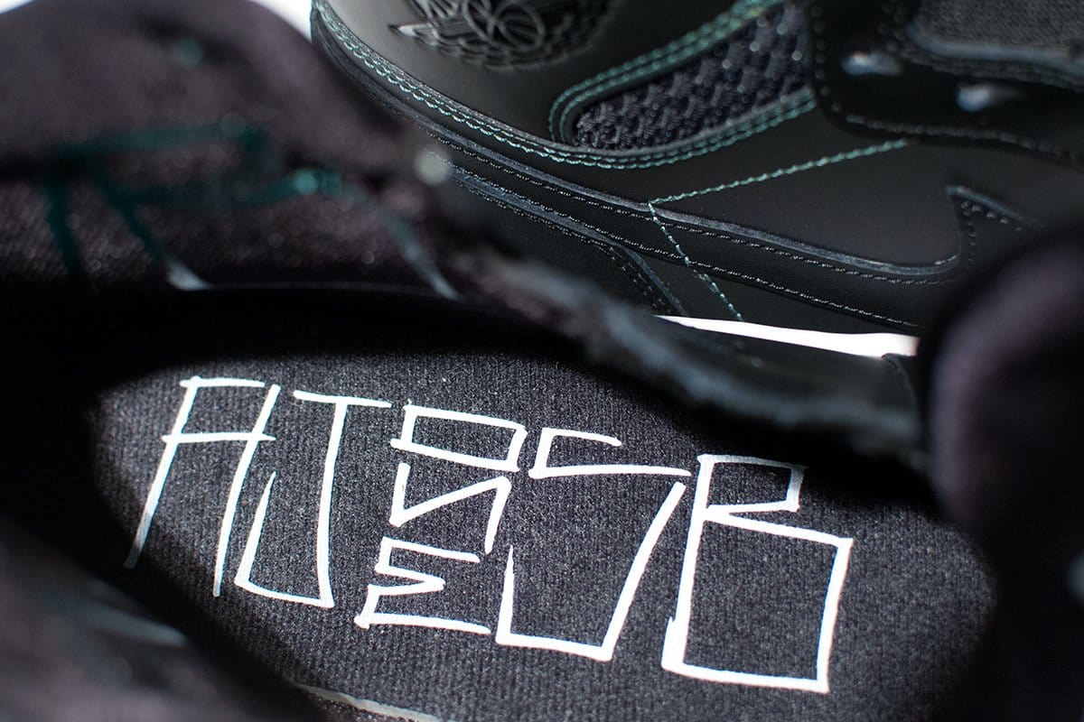 Nike SB Air Jordan 1 QS 'Iridescent Green-Black' — UK 3 | EU 35.5 | US 3.5 — Side View