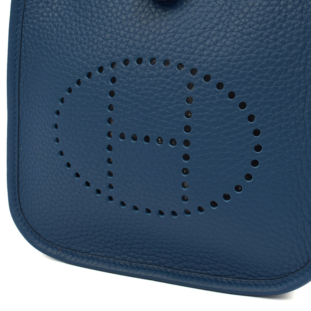 Hermes Evelyne 16 in Bleu Jean, Clemence Leather — Alternate View 20