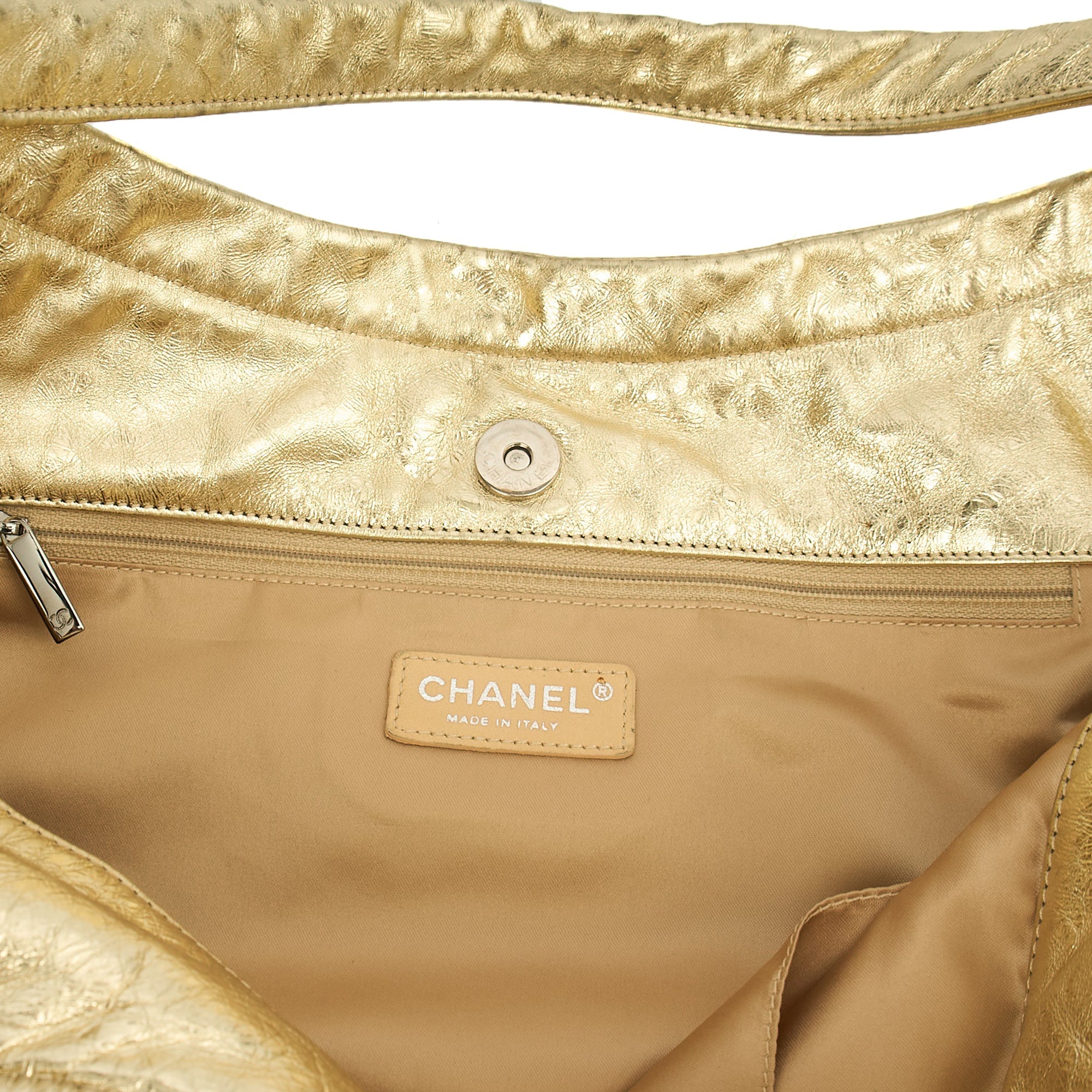 Chanel Tote Hobo in Metallic, Calfskin Leather — Alternate View 8