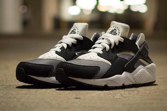 Nike Air Huarache - White-Black-Pure Platinum — UK 3 | EU 35.5 | US 3.5 — Back View