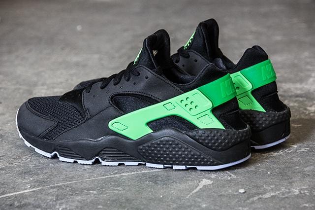 Nike Air Huarache Black Poison Green FB — UK 3 | EU 35.5 | US 3.5 — Lifestyle View