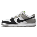 Nike Dunk Low SB 'Chlorophyll' — UK 3 | EU 35.5 | US 3.5 — Front View