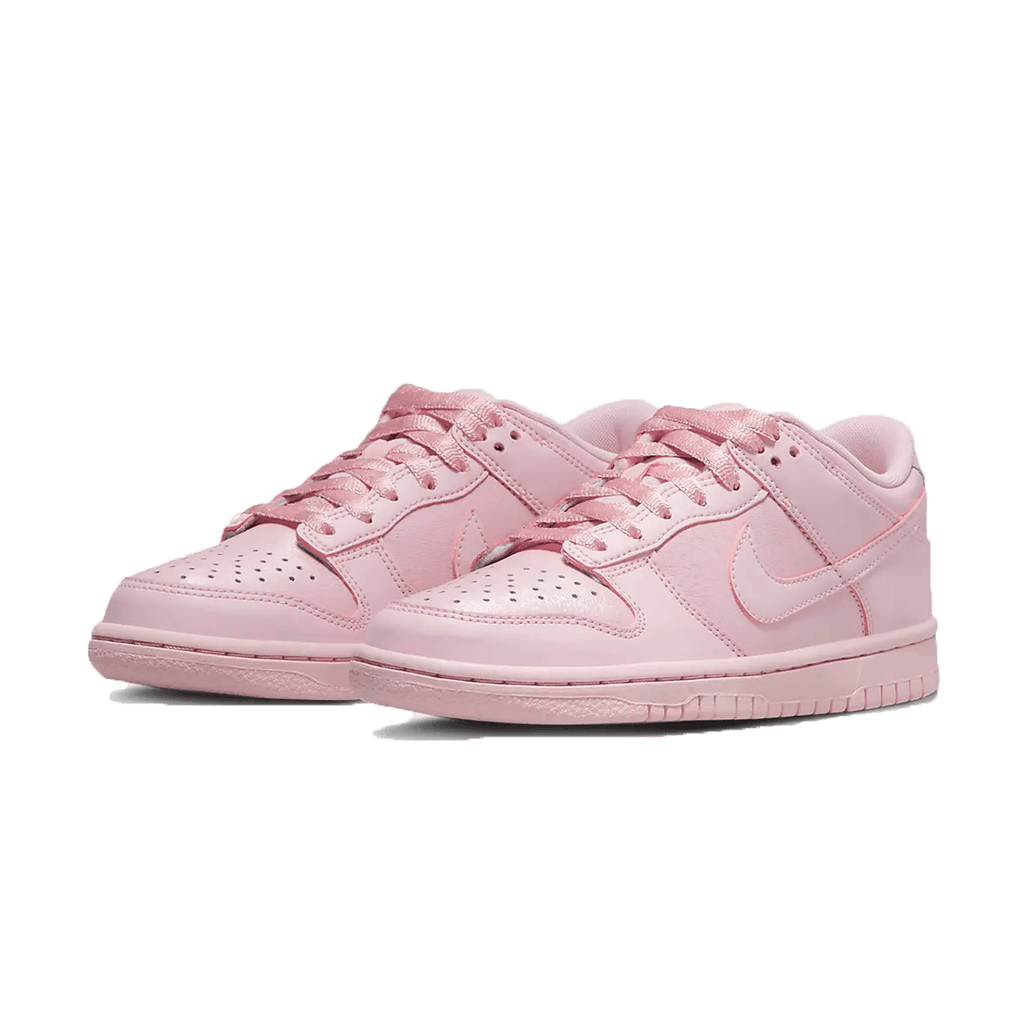 Nike Dunk Low SE GS 'Prism Pink' — UK 13.5 | EU 32 | US 1Y — Side View