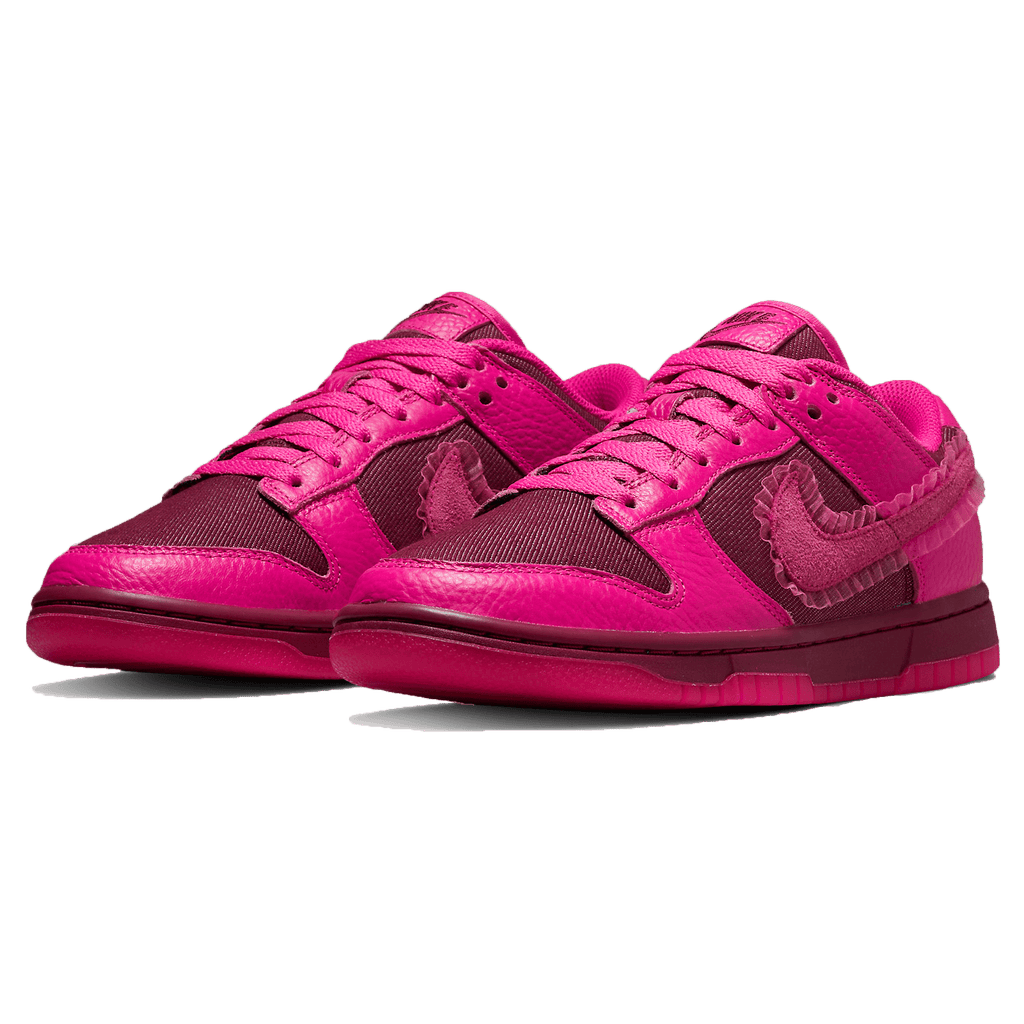 Nike Wmns Dunk Low 'Valentine's Day' — UK 2.5 | EU 35.5 | US 5 — Side View