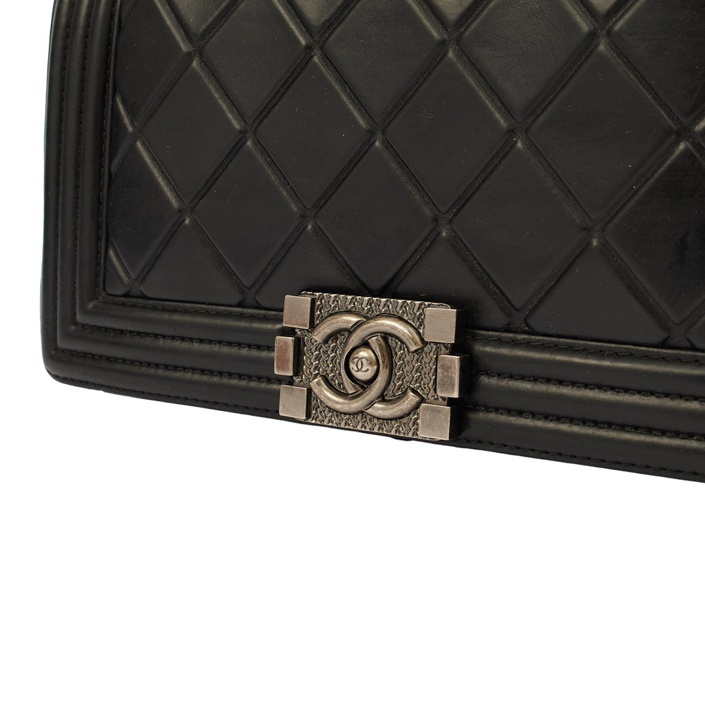 Chanel Boy - Medium in Black, Calfskin Leather — Alternate View 7