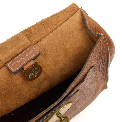 Mulberry Cross Body Antony in Oak, Leather — Lifestyle View