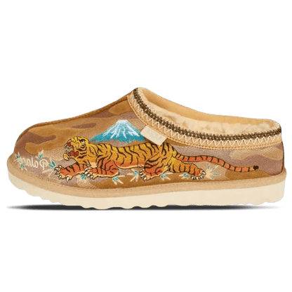 Palace x UGG Tasman Slipper 'Chestnut Camo' — UK 1 — Front View