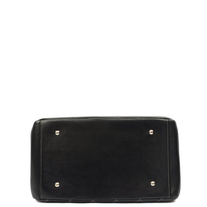 Chanel Tote Tote in Black, Leather — Detail View