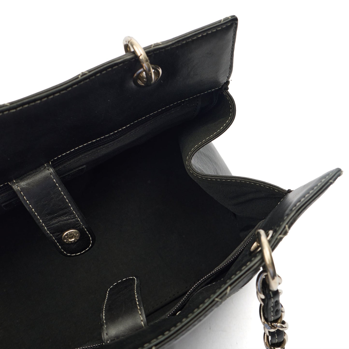 Chanel Tote Tote in Black, Leather — Alternate View 7
