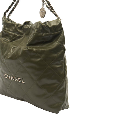 Chanel Shoulder Bag Chanel 22 in Green, Calfskin Leather — Alternate View 25