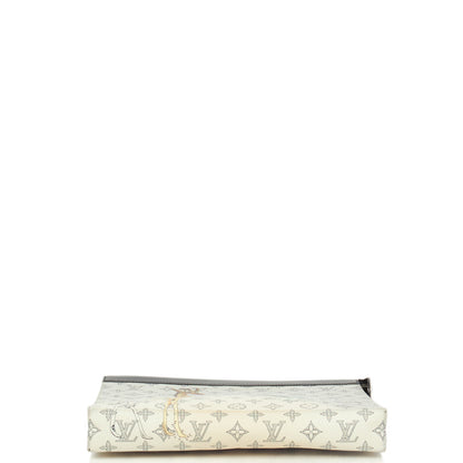 Louis Vuitton Savane Pochette Voyage MM in Multi, Leather — Detail View