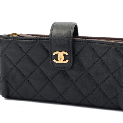 Chanel Purse Quilted CC Cardholder in Black, Lambskin Leather — Alternate View 8
