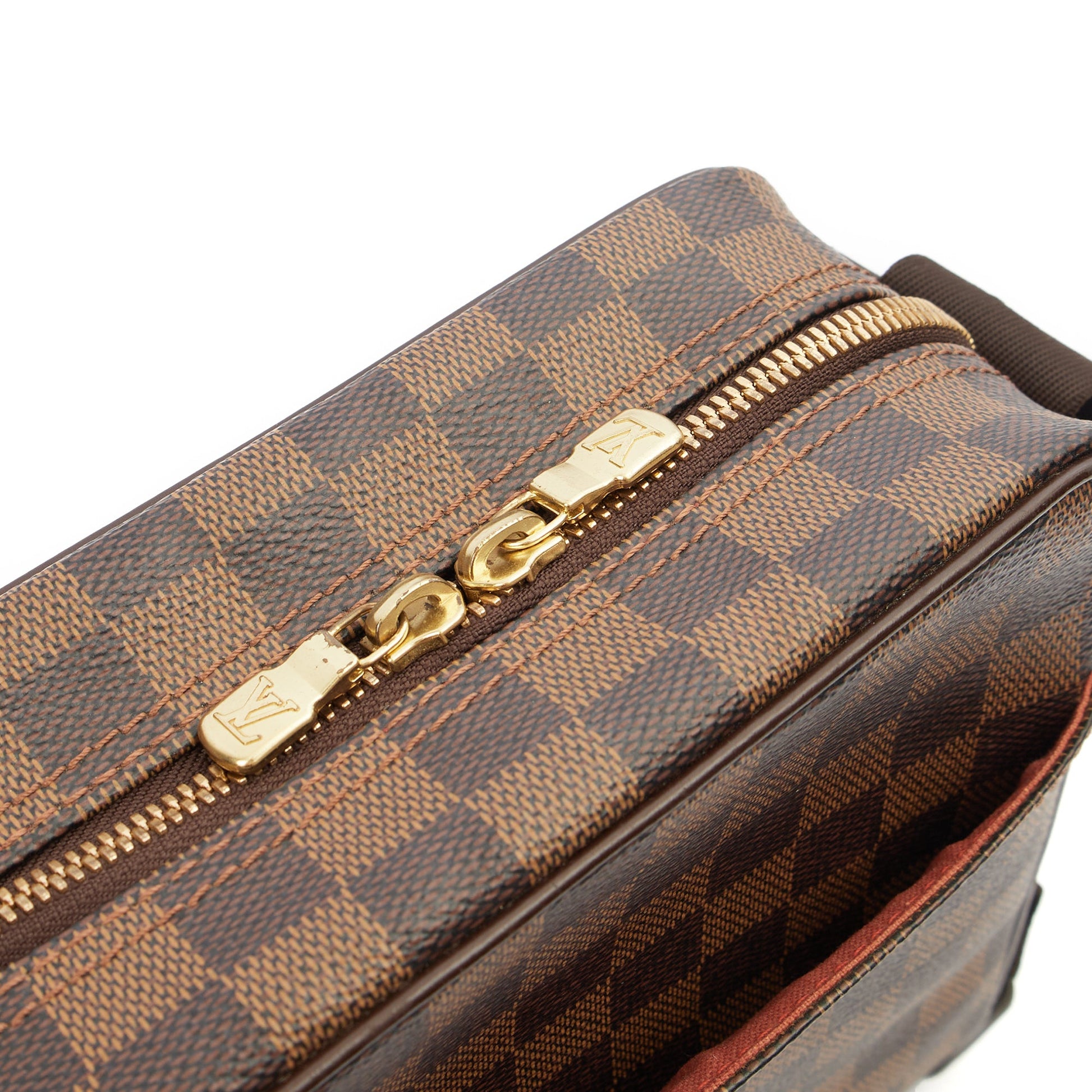 Louis Vuitton Cross Body Olaf in Damier, Canvas — Detail View