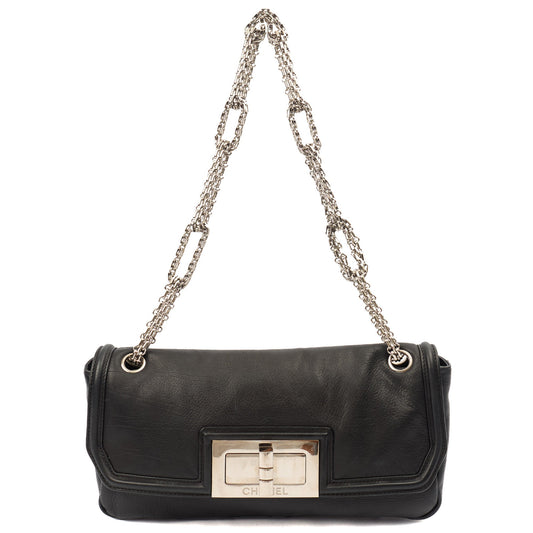 Chanel Shoulder Bag Accordian Flap Bag in Black, Leather — Front View