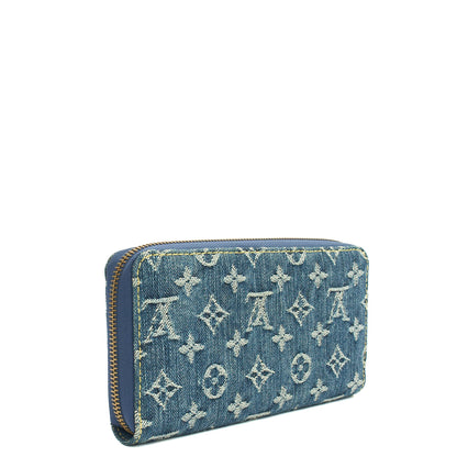 Louis Vuitton Wallet Zippy Wallet in Denim, Canvas — Side View