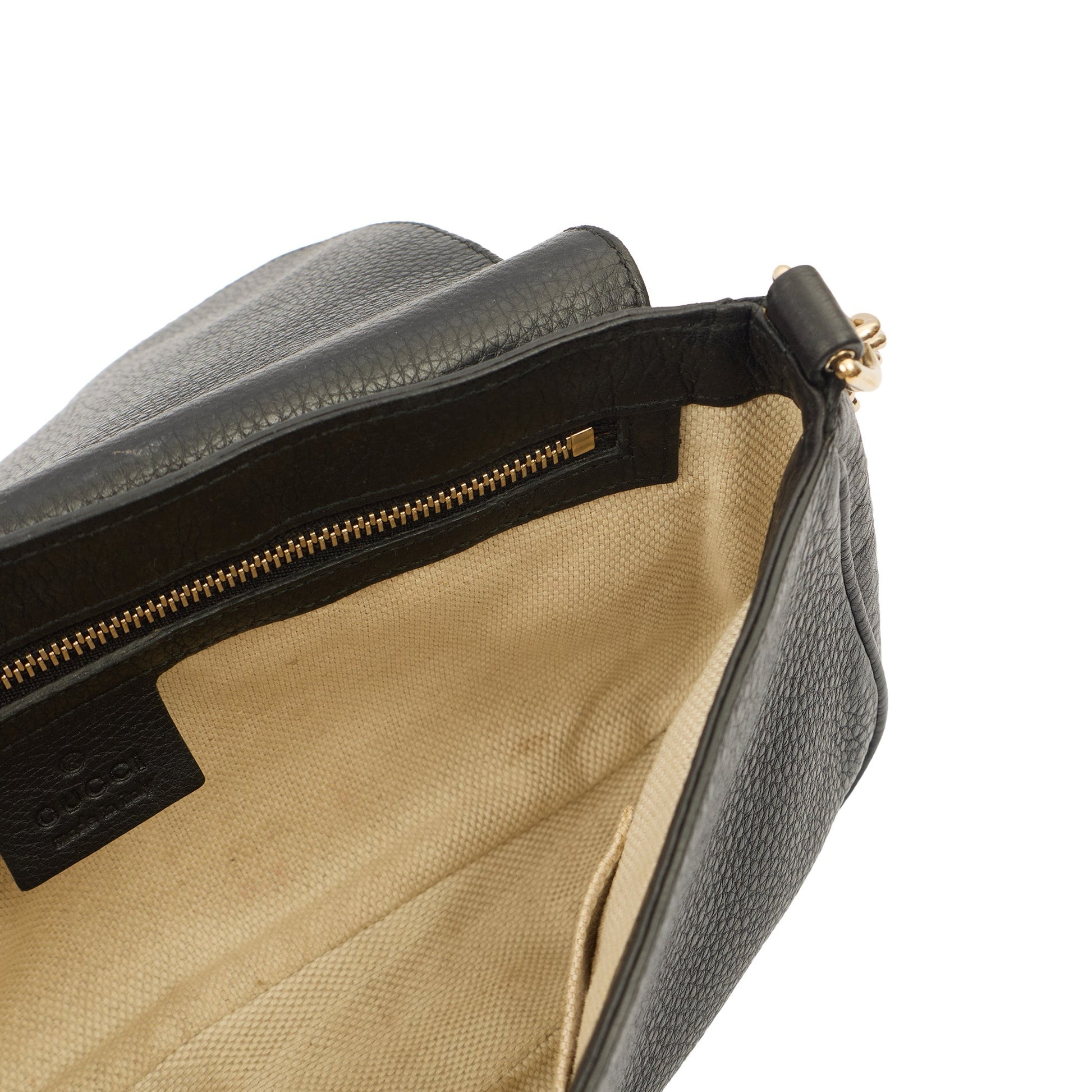 Gucci Cross Body Soho Chain Shoulder Bag in Black, Leather — Detail View