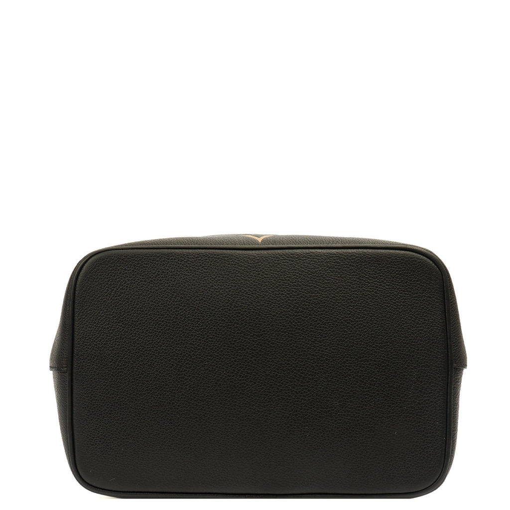 Louis Vuitton Bucket Bag NeoNoe MM Bucket in Black, Empreinte Leather — Detail View