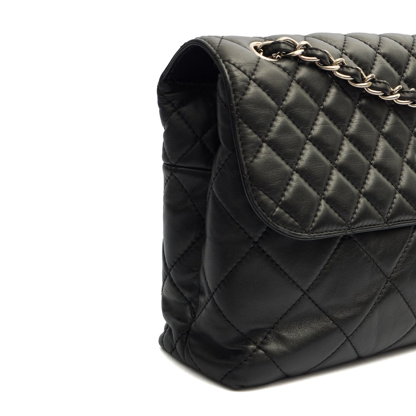 Chanel Shoulder Bag Classic Single Flap - Jumbo in Black, Lambskin Leather — Alternate View 25