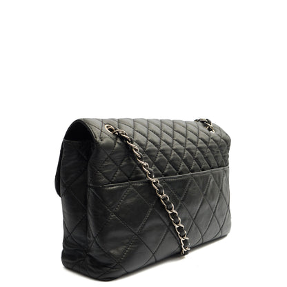 Chanel Shoulder Bag Classic Single Flap - Jumbo in Black, Lambskin Leather — Side View