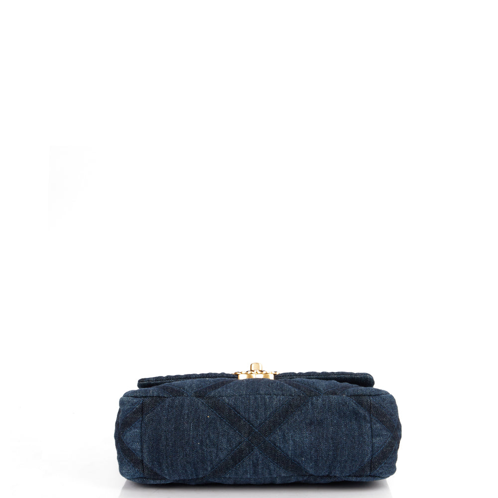 Chanel Shoulder Bag Chanel 19 in Navy, Fabric — Detail View