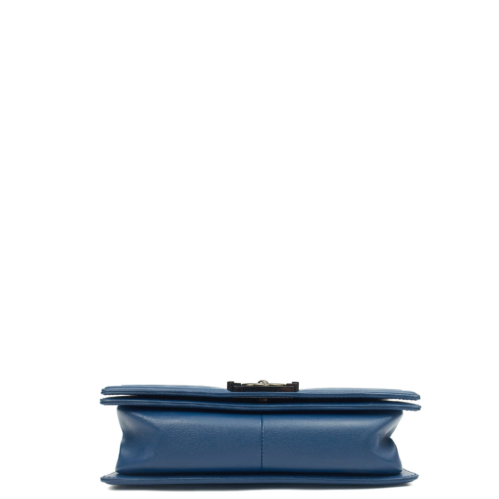 Chanel Shoulder Bag Boy - Medium in Blue, Leather — Alternate View 24
