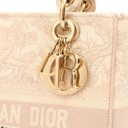 Christian Dior Tote Lady D-lite - Medium in Powder Pink, Dior Oblique Embroidery — Lifestyle View