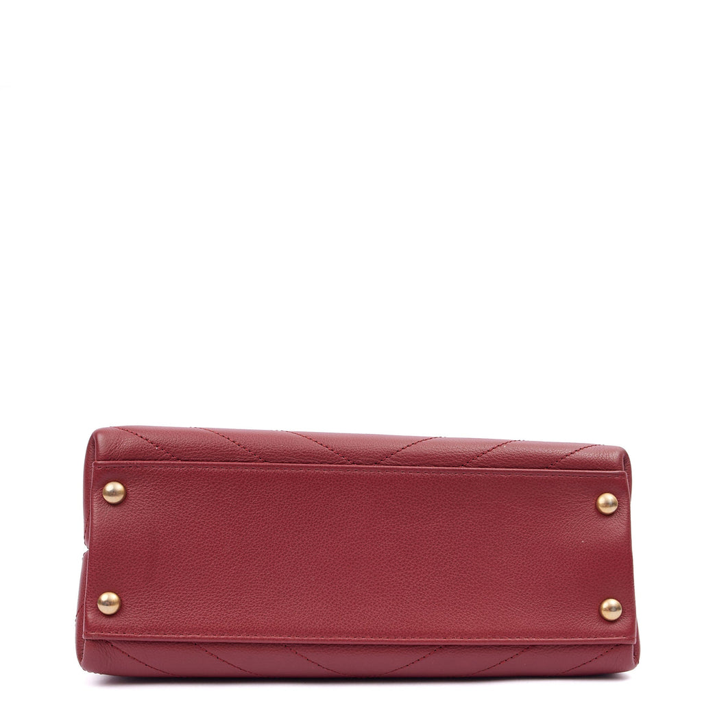 Chanel Top Handle Flap Bag With Top Handle in Red, Leather — Alternate View 12