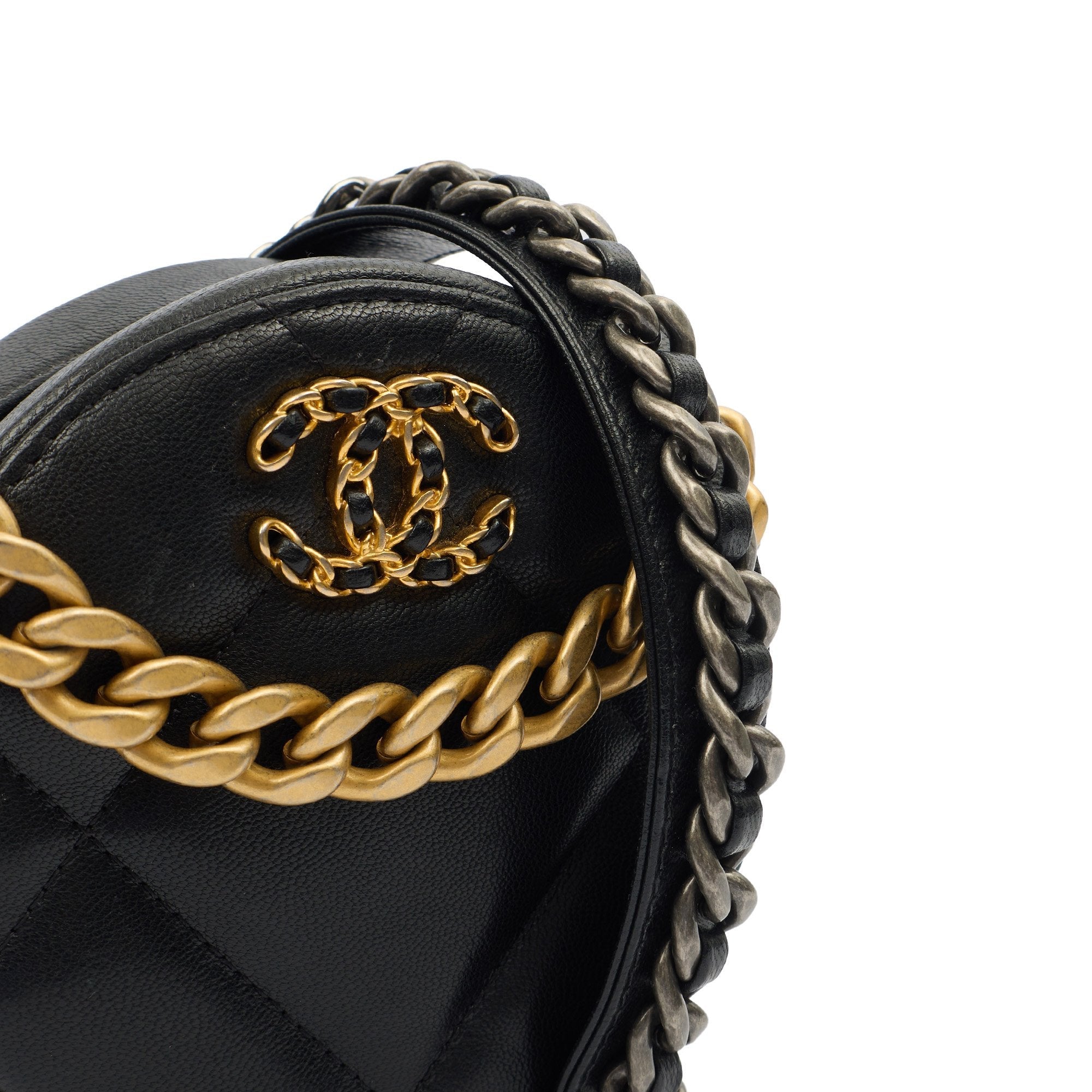 Chanel Cross Body Chain Around - Clutch in Black, Lambskin Leather — Alternate View 8