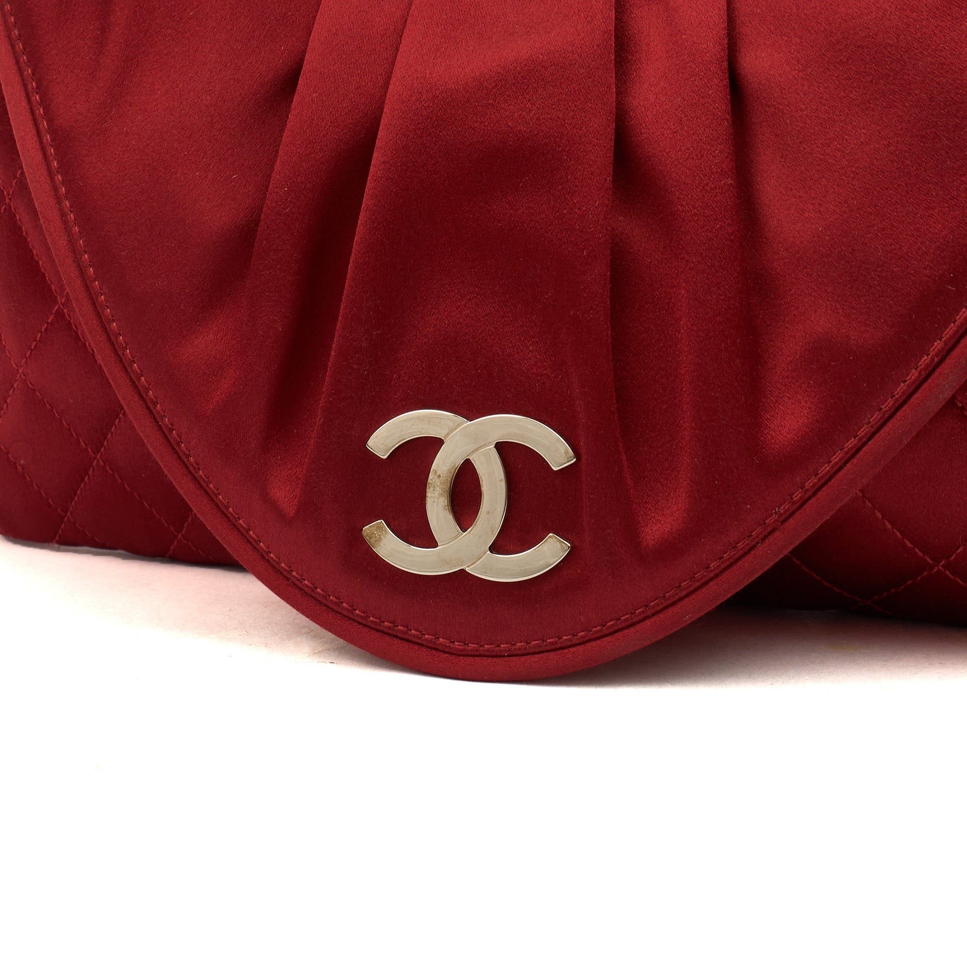 Chanel Clutch Clutch in Red, Fabric — Alternate View 7