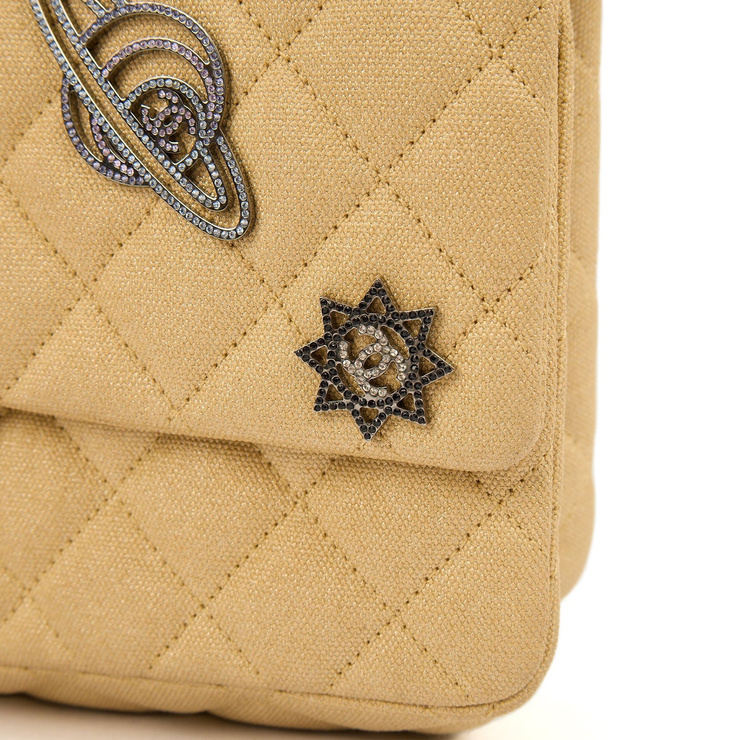 Chanel Shoulder Bag 2.55 Reissue - Medium in Metallic, Fabric — Alternate View 10