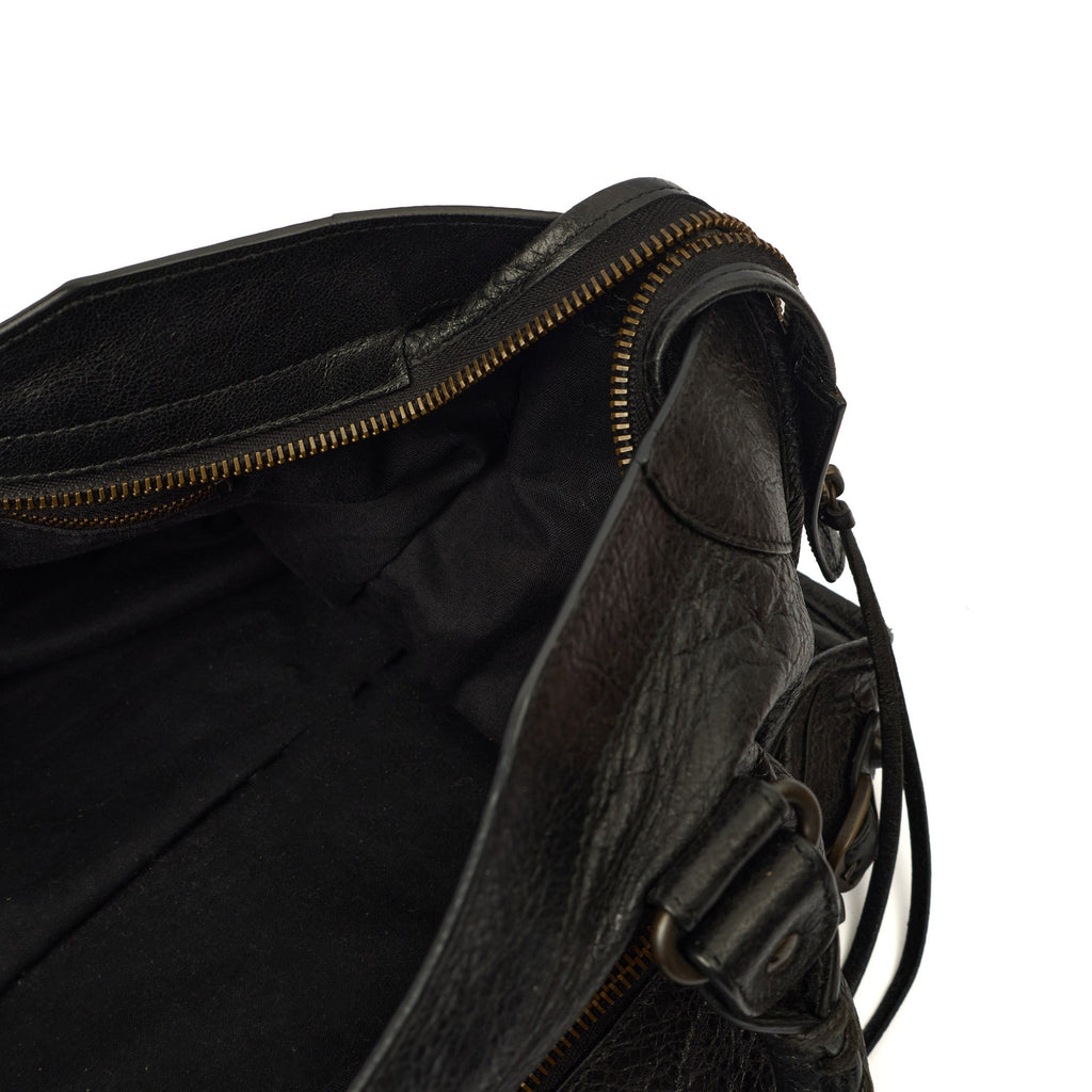 Balenciaga Shoulder Bag Classic City - Medium in Black, Leather — Detail View