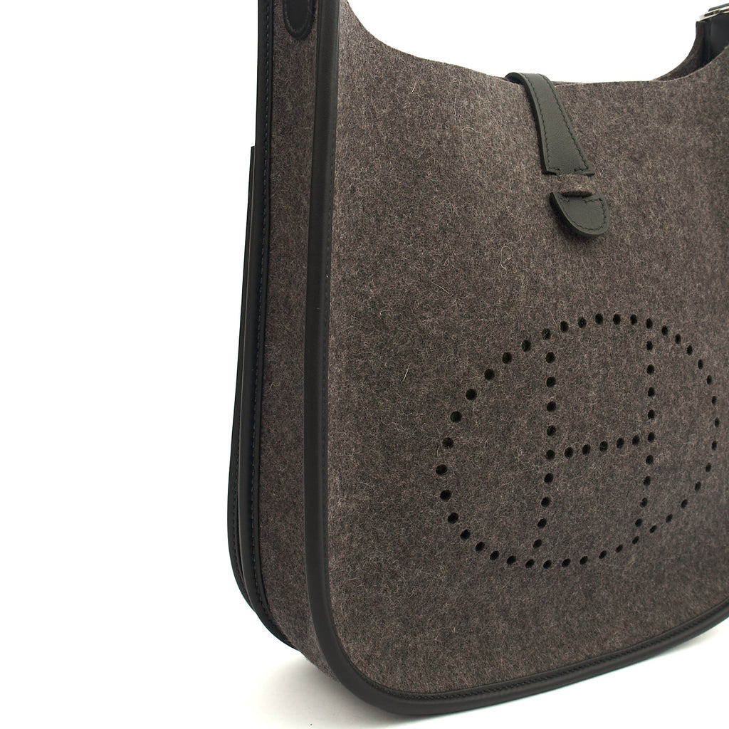 Hermes Evelyne 29 in Black, Canvas — Detail View