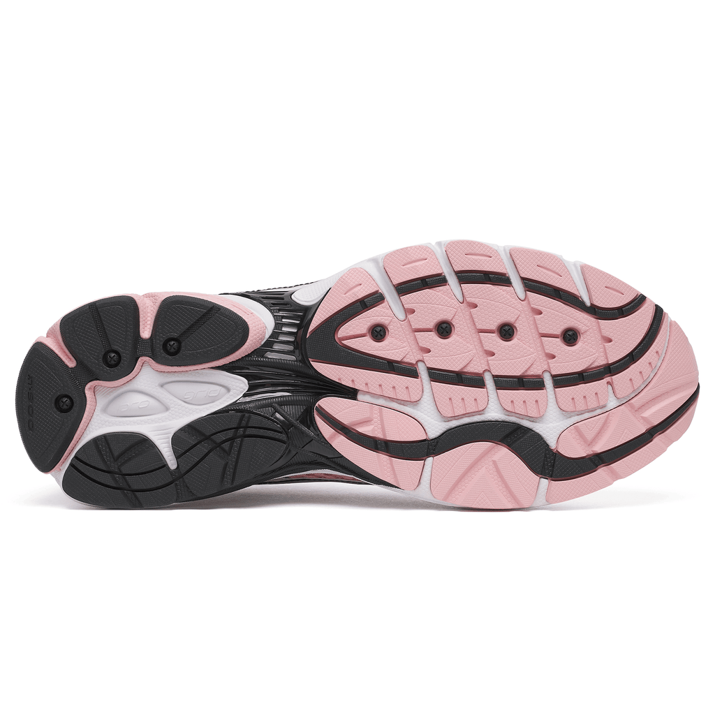 Saucony Progrid Omni 9 OG 'White Touch' — UK 1 — Lifestyle View