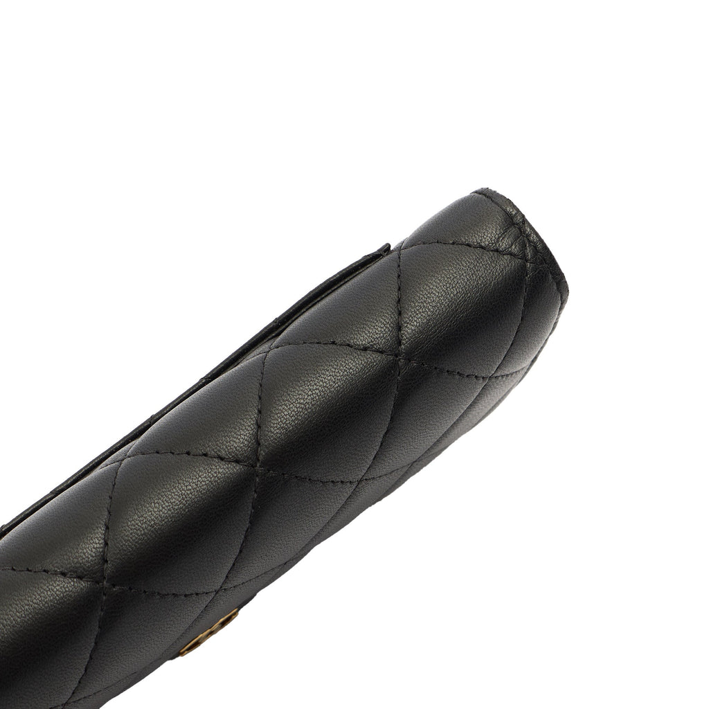 Chanel Purse Flap Wallet in Black, Lambskin Leather — Detail View