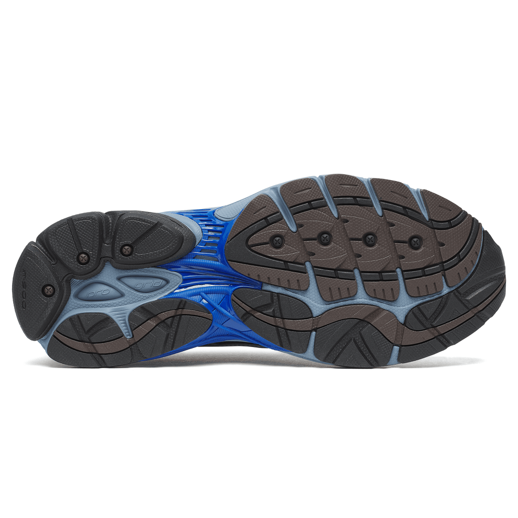 Saucony Progrid Omni 9 Disrupt 'Black Torte' — UK 1 — Lifestyle View