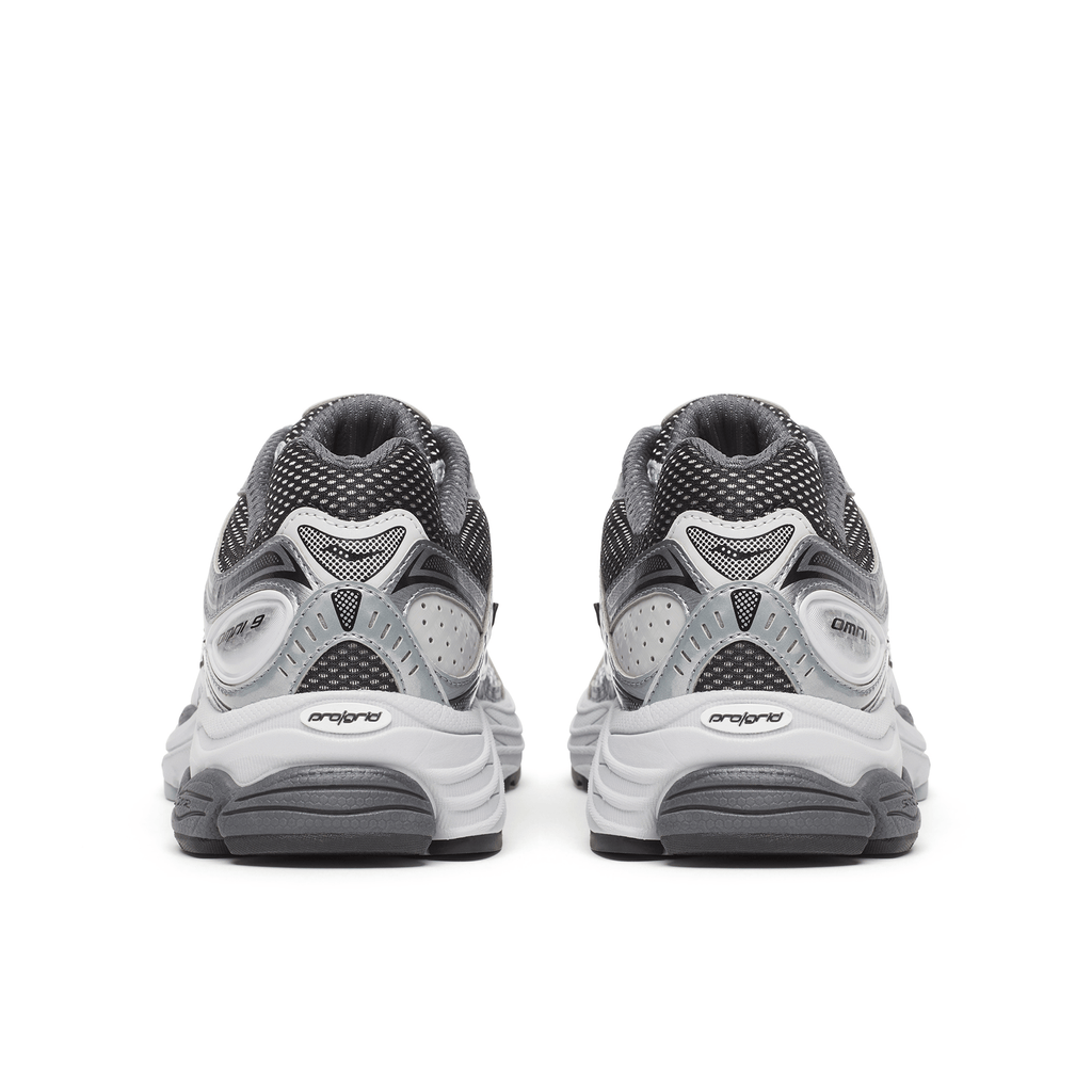 Saucony Progrid Omni 9 OG 'Microchip' — UK 1 — Detail View