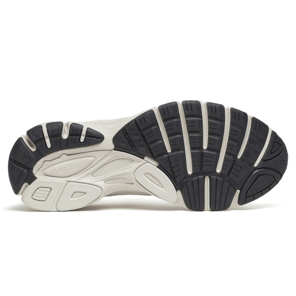Saucony Progrid Guide 7 'Onyx Gold' — UK 1 — Lifestyle View
