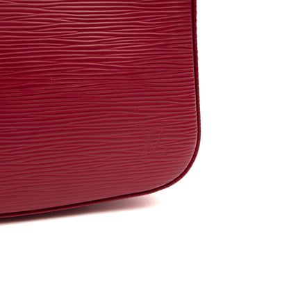 Louis Vuitton Mini Bag Pochette in Red, Epi Leather — Detail View