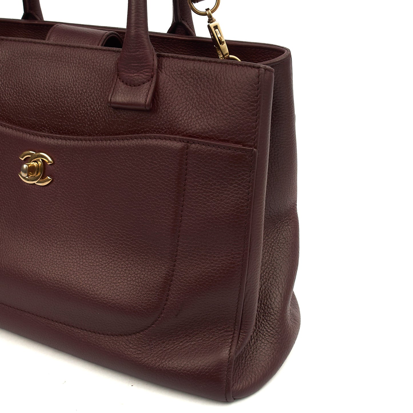 Chanel Tote Executive Shopper Tote in Red, Calfskin Leather — Alternate View 7