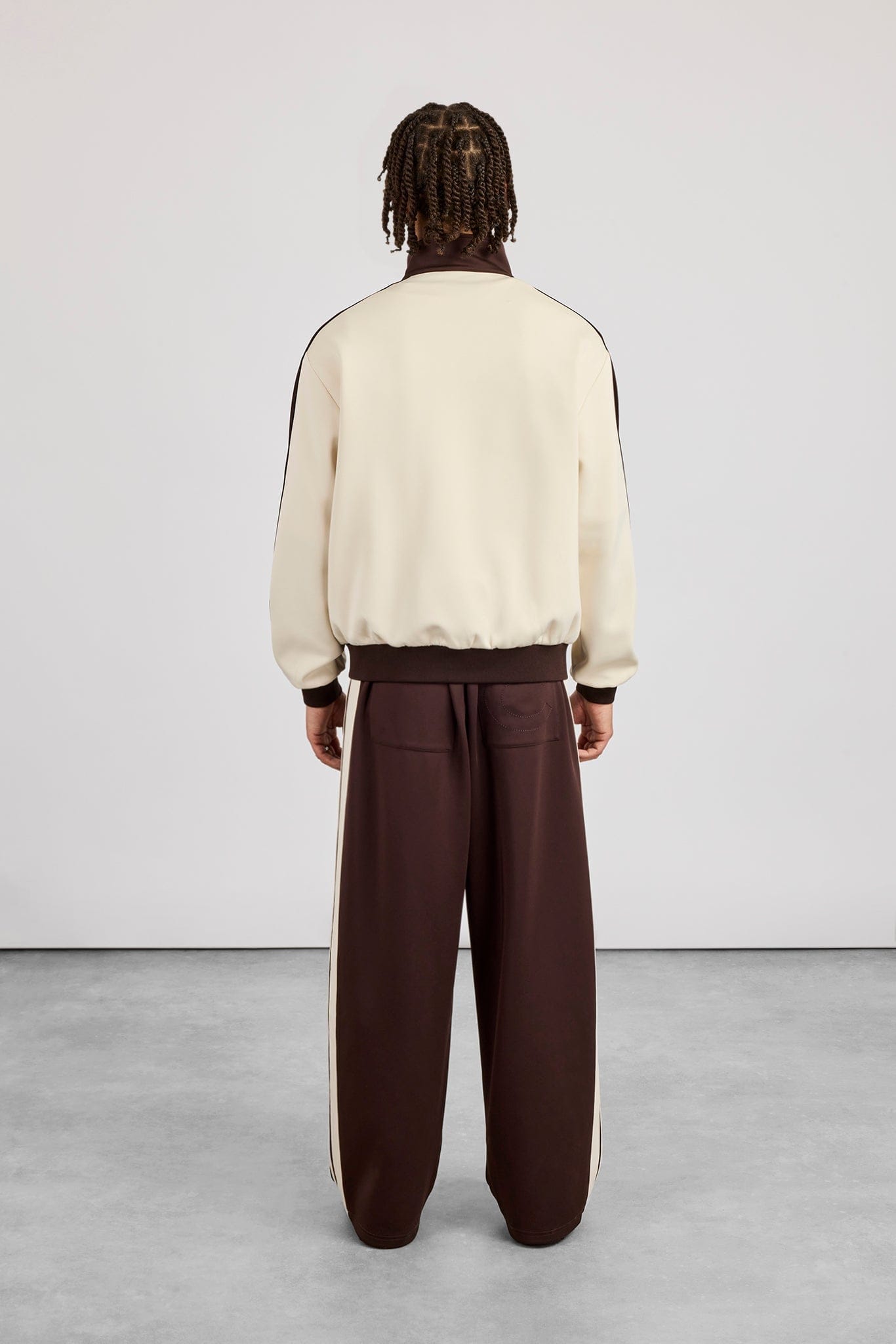 Cernucci Men's Contrast Detail Track Top & Baggy Track Pant - Off White / Chocolate — S — Size S — Top View